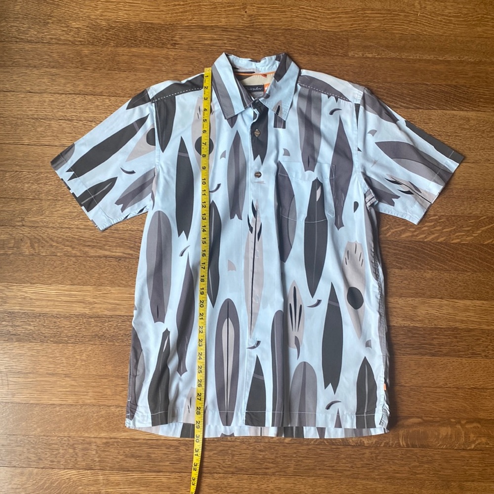 Quicksilver mens short sleeve button down shirt